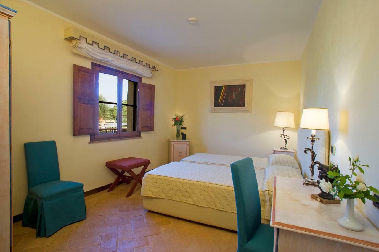 Sovana Hotel & Resort Bagian luar foto