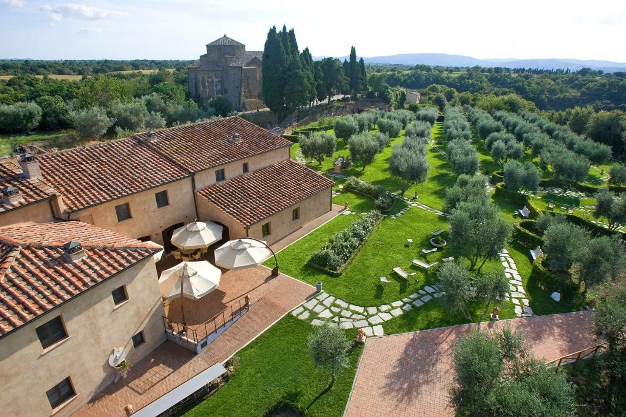 Sovana Hotel & Resort Bagian luar foto