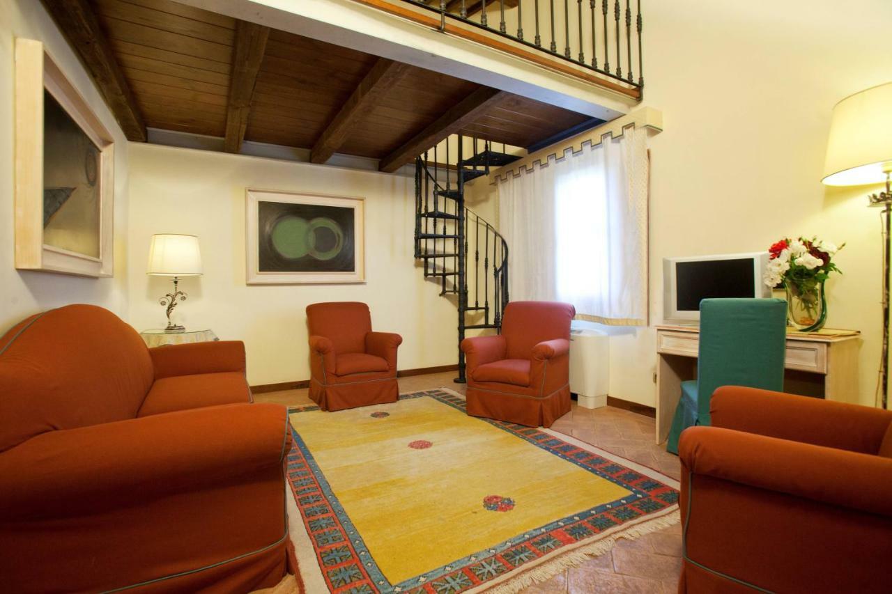 Sovana Hotel & Resort Bagian luar foto
