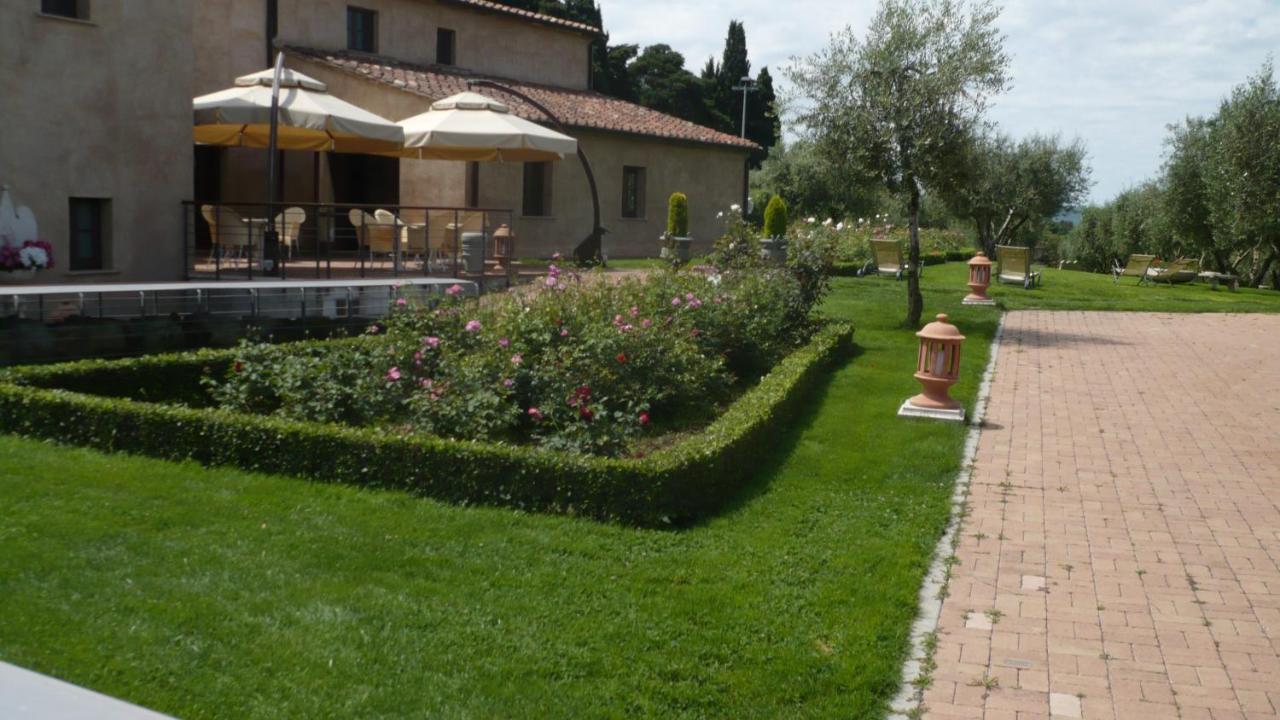 Sovana Hotel & Resort Bagian luar foto